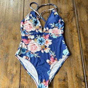 Size L Cupshe one piece women’s swimsuit